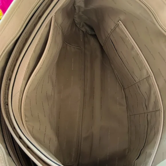 Micheal Kors tote Bag